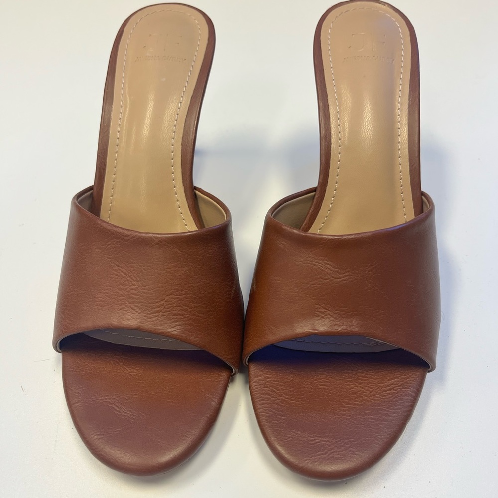 Brown Leather High Heel Shoes - Picture 4 of 5